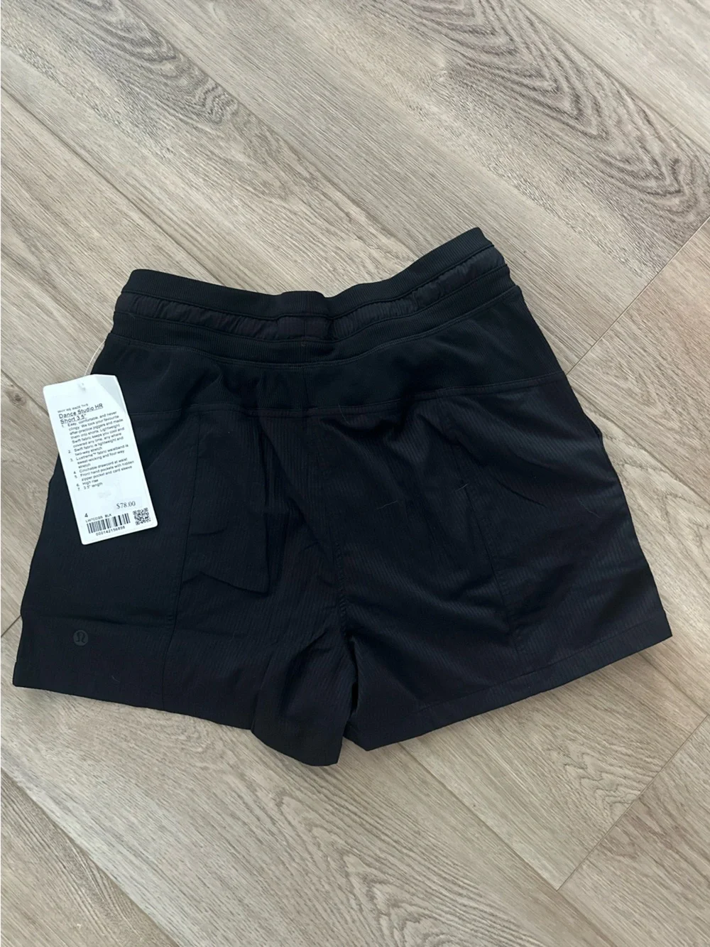Lululemon dance studio high rise short